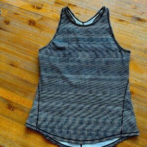 Lululemon Base Pace Tank NWOT